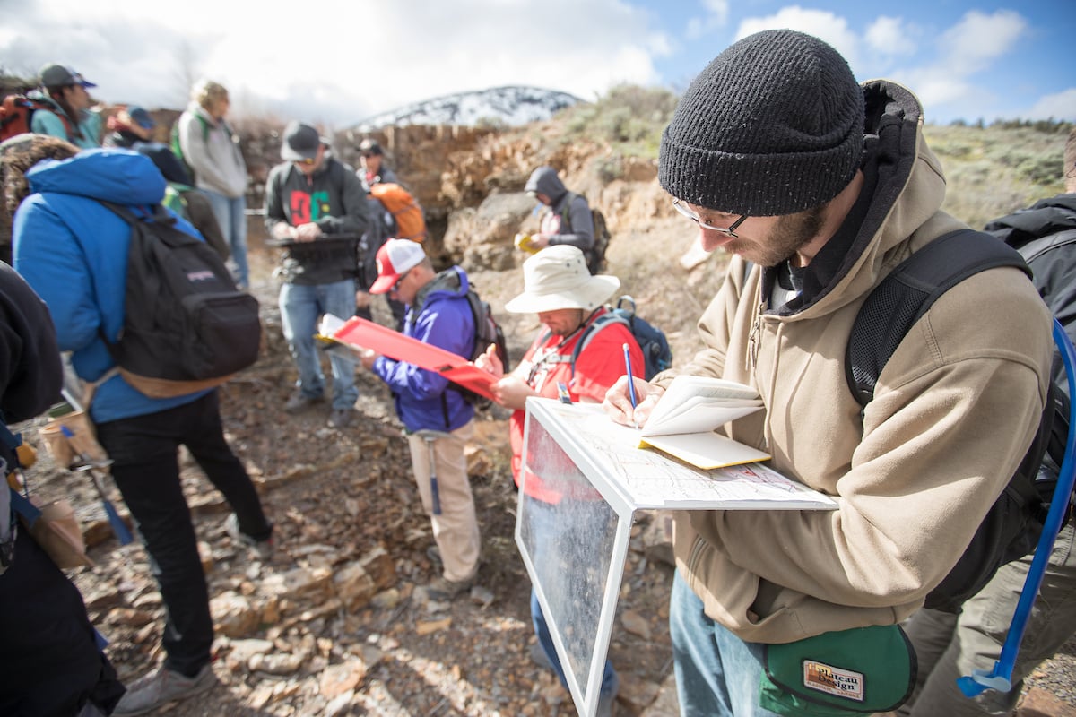 Free Form Background Image