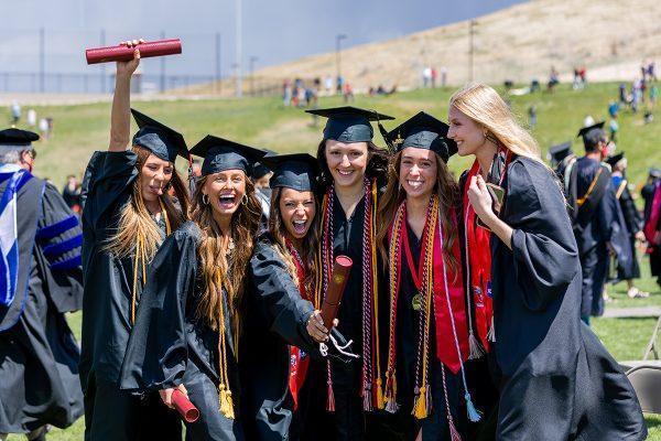 2021 graduates celebrating