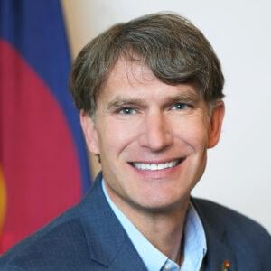 Headshot of Dan Gibbs