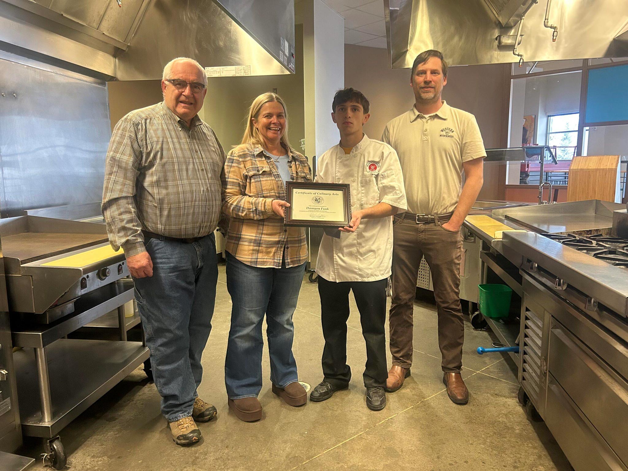 Western’s School of Business Cooks Up Opportunities for High School Students