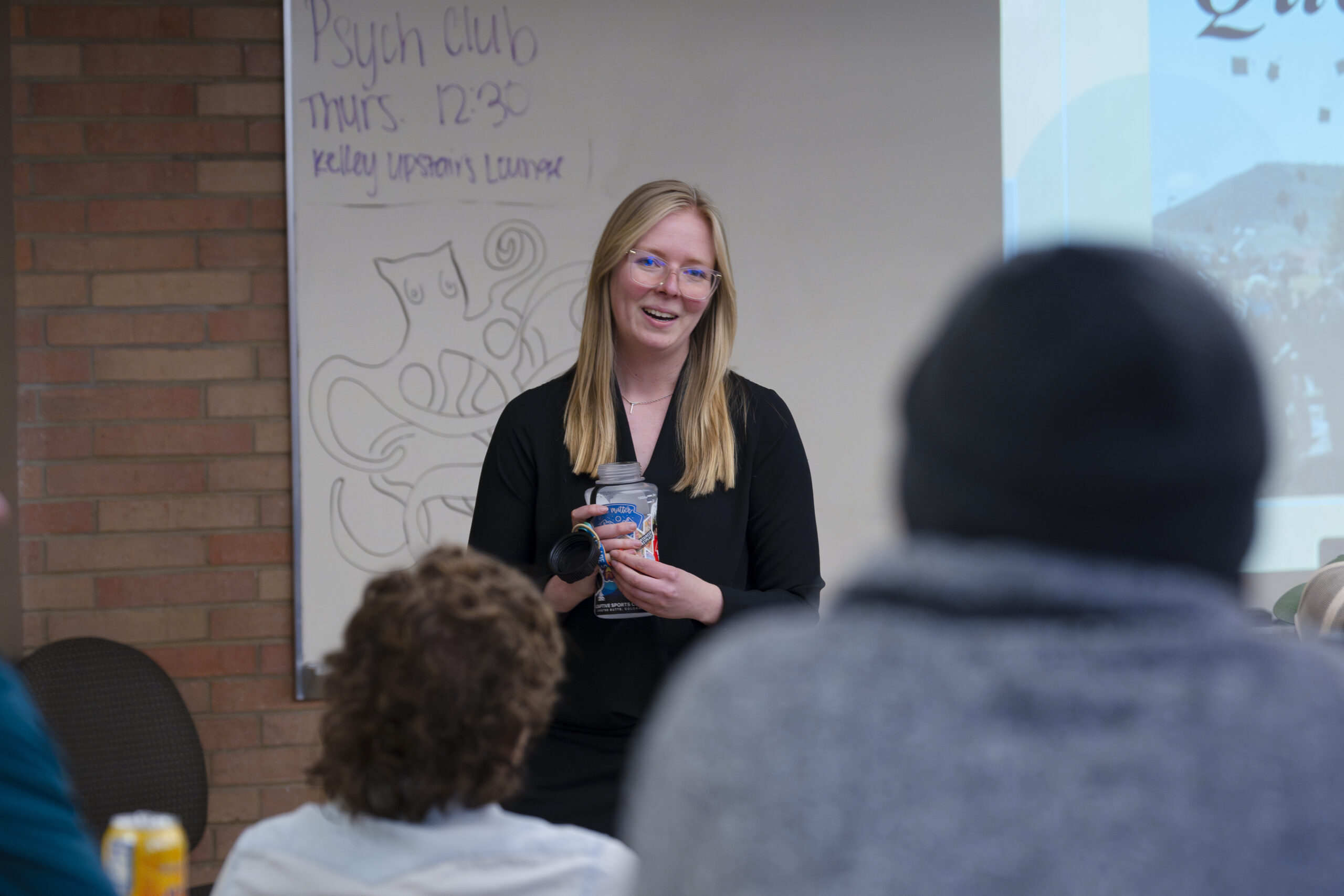 McKenzie Matthewson gives a pressentation on her Rural Community Health MBS thesis.