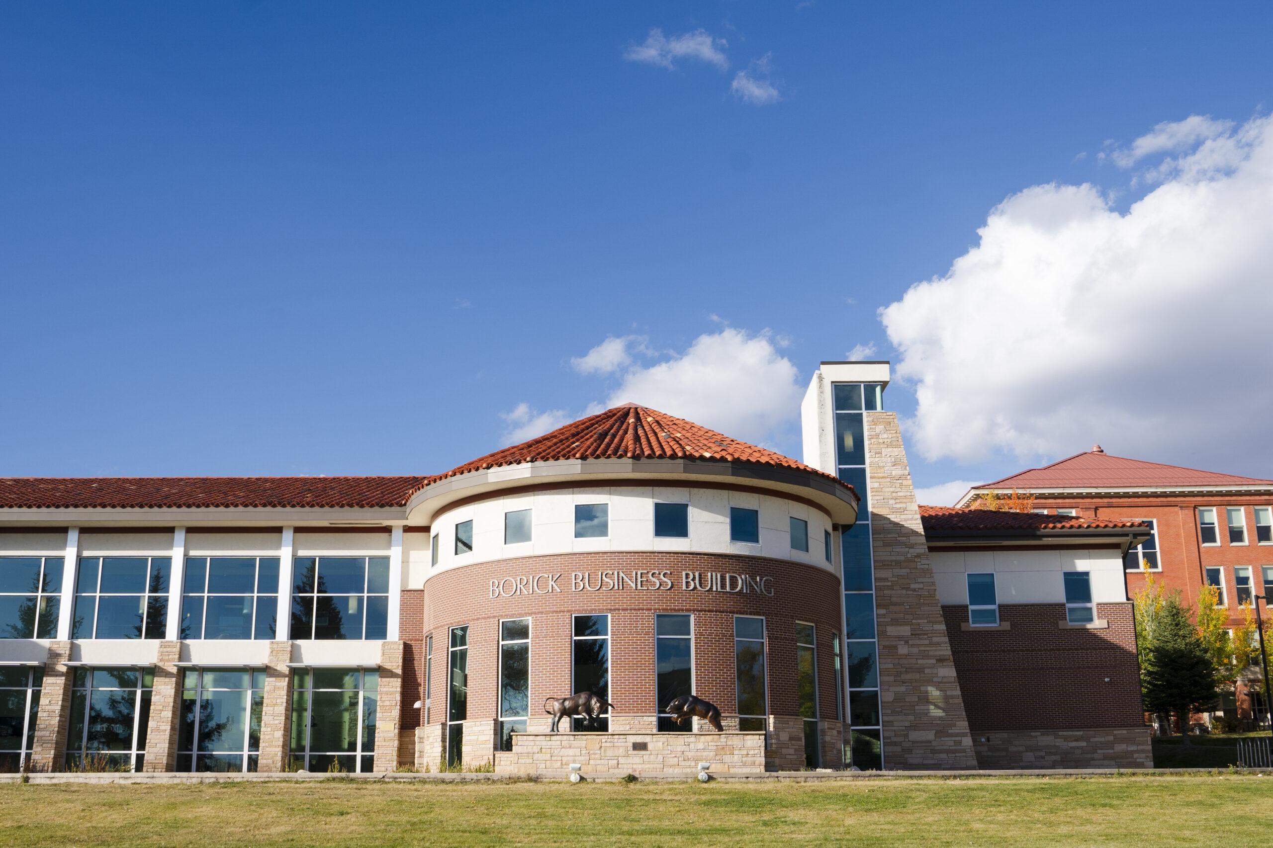 Alpine Bank Provides Funding to Explore Financial Planning Program at Western