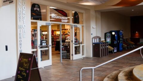 Photo of the entrance to Western's bookstore, 'The Mountaineer Shop'.