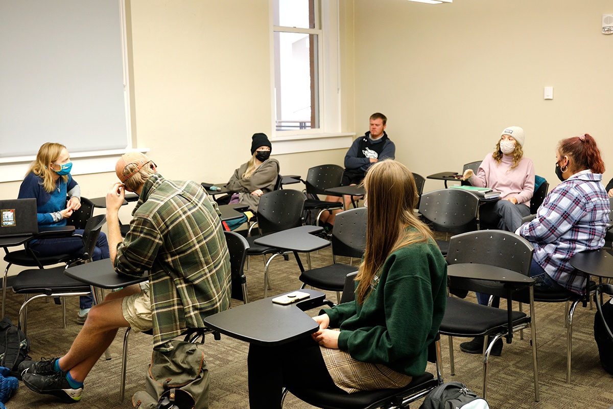 honors forum classroom