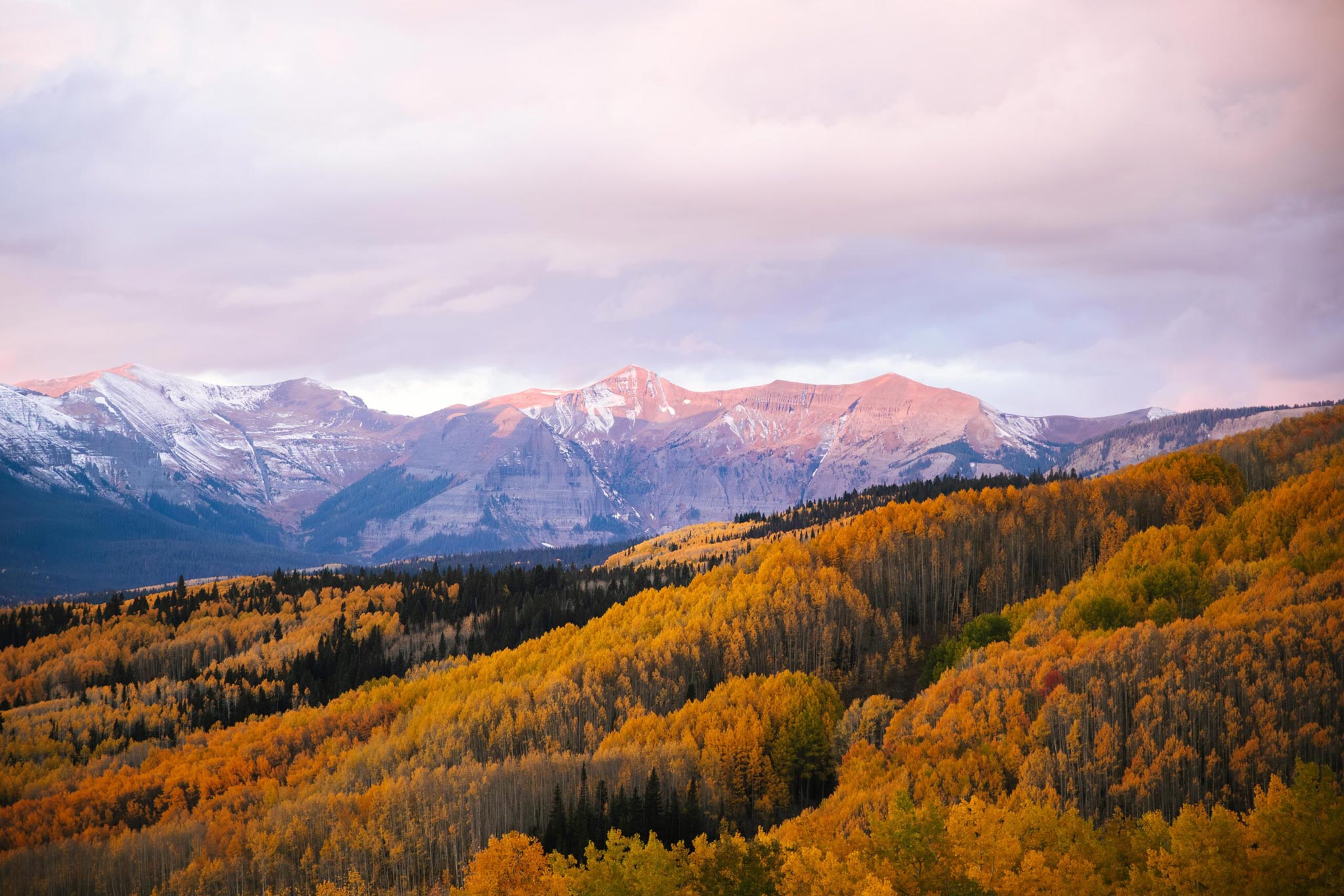 A fall sunrise at Ohio Pass