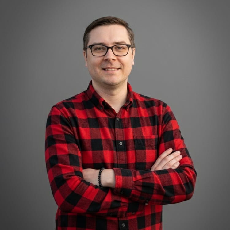 Headshot of Jayme McMillan.