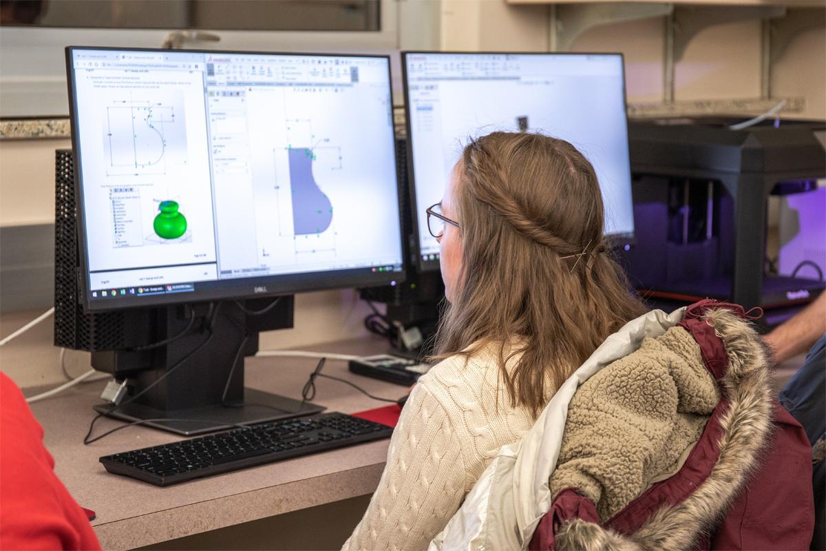 Western Launches Mobile App ‘LabFind’ to Help Students on Campus
