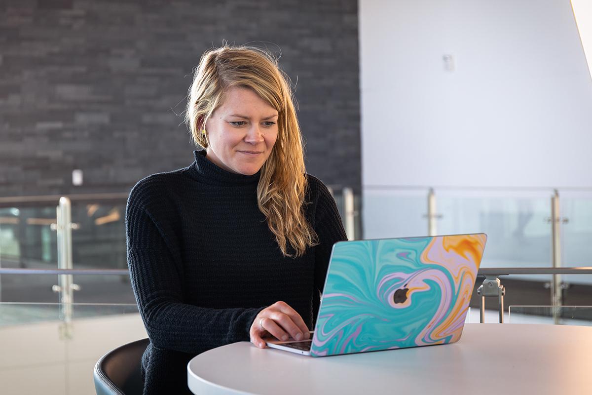 Online Learning Helps Define Western