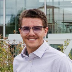 Headshot of Luke Linville.