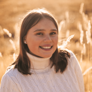 Headshot of Bailee Phillips.