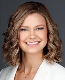 Headshot of Chelsea Carver